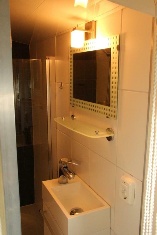 B&B Unitas Rotterdam Ngoại thất bức ảnh